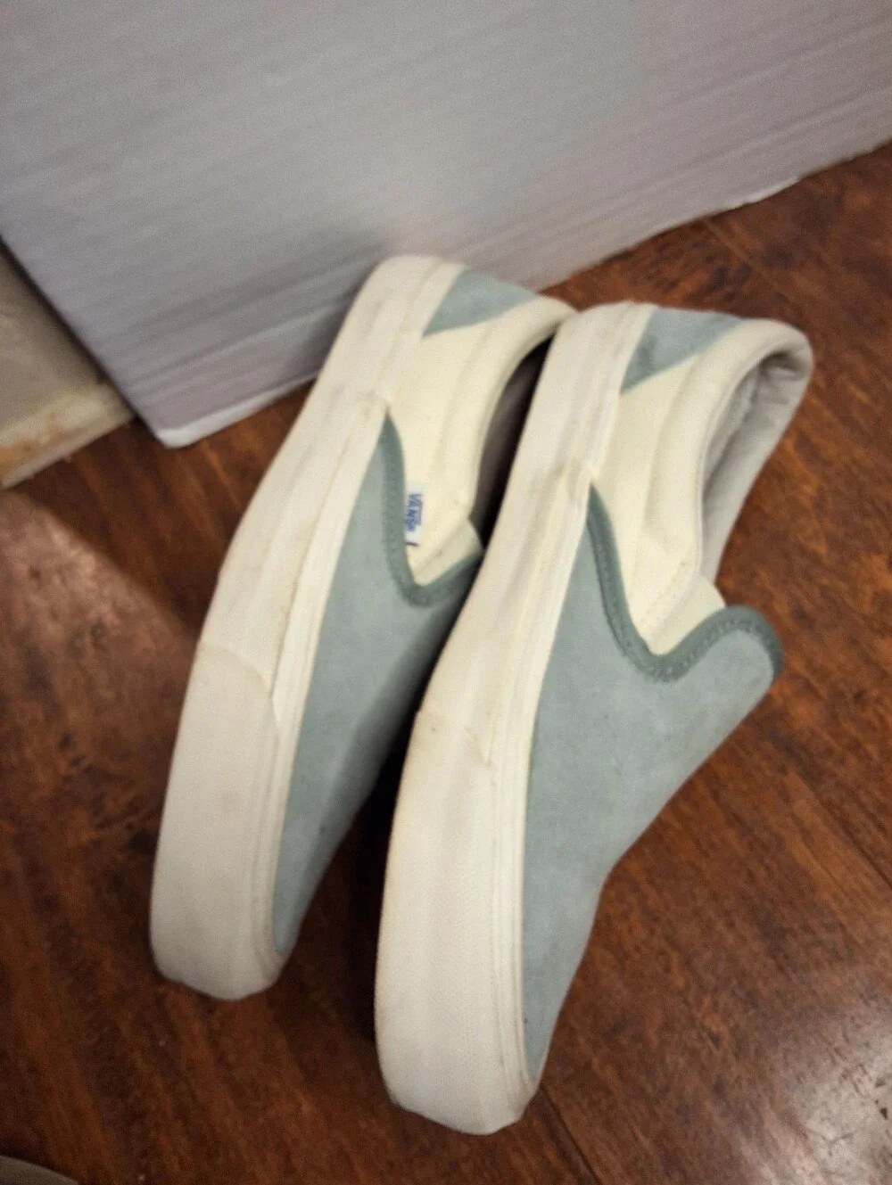 Vans very good